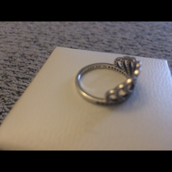 Pandora crown of hearts ring. 📛.  Sold 📛 - Picture 2 of 4